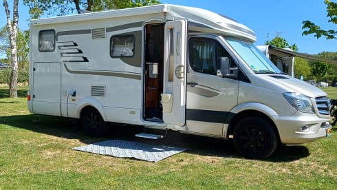 2p Hymer semi-integrated uit 2017