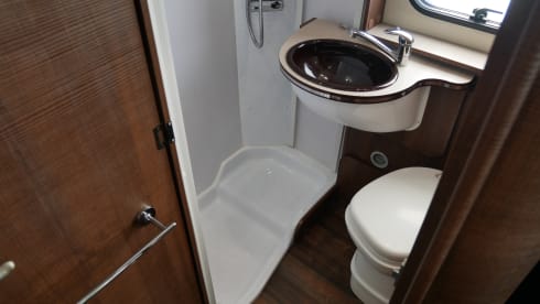 Eura Mobil Forster 6 sleeping 6 seats