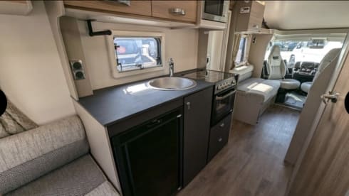 6 berth 6 seatbelt Swift 486