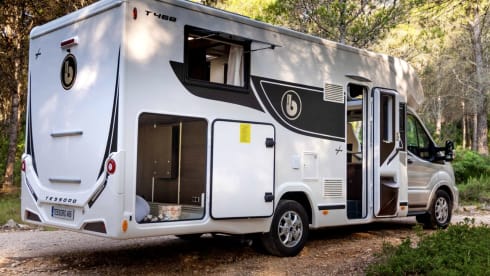 8. Bali – Luxury Motorhome Benimar Tessoro 468 Northautokapp