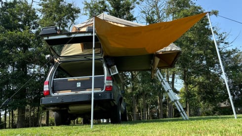 The Brick  – Volvo station Polar 245 roof tent incl complete camping equipment