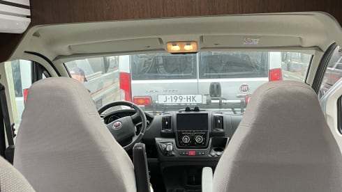 2p Karmann bus from 2020