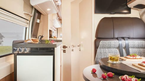Carthago Malibu 640 LE Coupé First Class Two Rooms - Year 2024