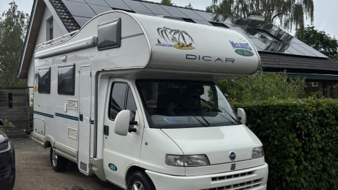Loutje  – Ruime opgeknapte 4p Fiat alcove uit 2000