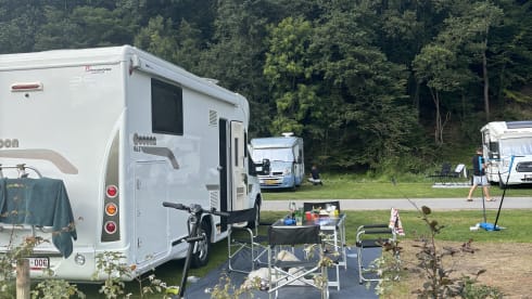 Cemi-casa-on-weels – 4p Benimar semi-integrated uit 2017