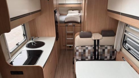 Fryske camper  – 4p Sunlight alcove from 2017