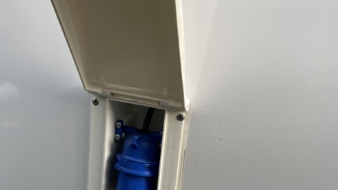 Halifax – Entdecken Sie Bequemes Teilintegriertes Wohnmobil für 4 Personen BJ 2022