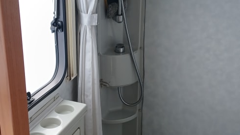 Duci – 4p Fiat semi-integrated uit 2004
