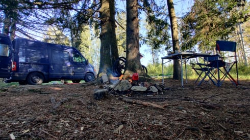 Bolt – Rent our self-build bus for 2 (or 3) people