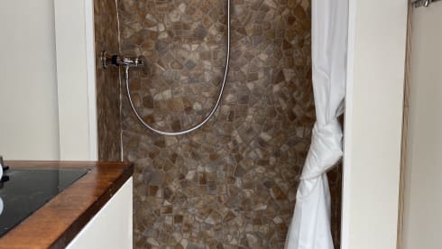 Freedom – Loving self-development