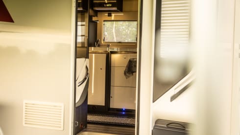 4p Ford semi-integrated uit 2023