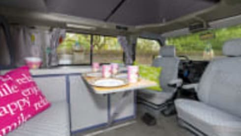 Happy - Cozy and robust VW T4 California with sleeping roof