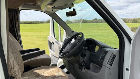 MILLIE – 6 posti letto Peugeot mansardata del 2010
