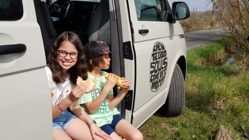 VOLKSWAGEN CALIFORNIA COAST dec2020