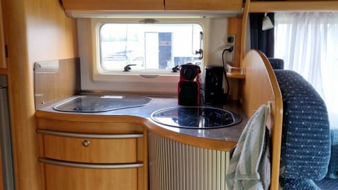 Campie – Complete LMC Liberty with 4 seats and 6 sleeping places