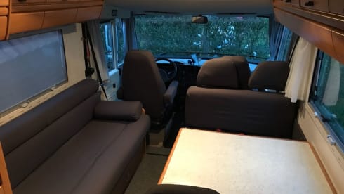 5p Hymer integrated uit 2000