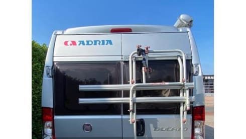 Bus camper Adria Twin