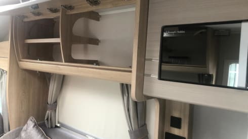 BETTY – ELDDIS VOGUE 155