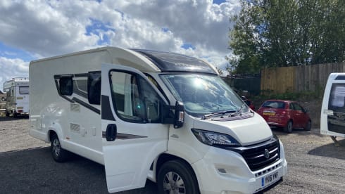 Bessy  – "Bessy" 4 Berth Bessacarr  Family Motorhome 