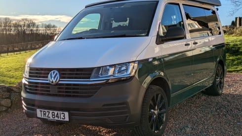 Vanziet – Custom Converted 4 Berth T6 - perfect for your next adventure 