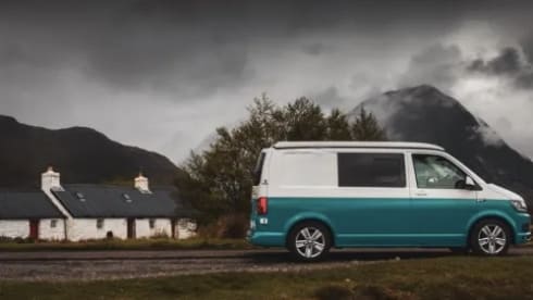 Tilly – Rox Campers - Luxury 4 Berth VW T6 Campervan with Night heater