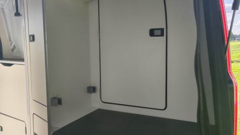 The Nugg – Ford Nugget Plus Trail 2023 - Full option camper van with lifting roof