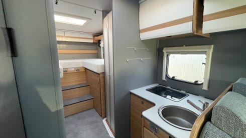 Fully furnished 4p Dethleffs semi-integrated from 2021