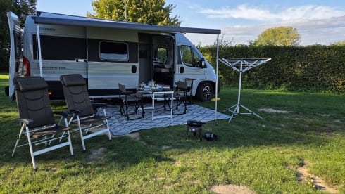 Hymer Yellowstone '24 - Automatic with tow bar 3T