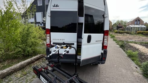 Ruimteschip 1 – Comfortable 4-person family campervan | Peugeot Boxer 2014
