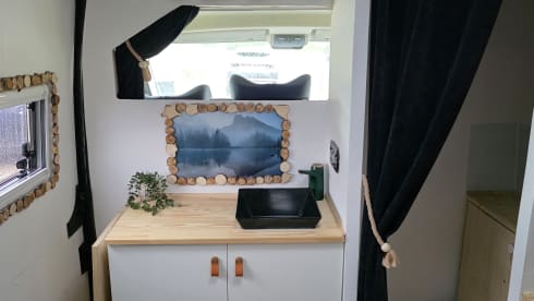 Dusty – Citroën Relay Wohnmobil mit 4 Schlafplätzen ab 2021