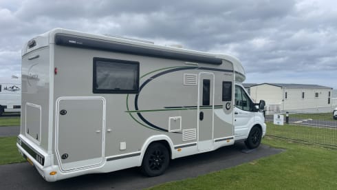 Le Van – Automatique4 couchettes Chausson-2024