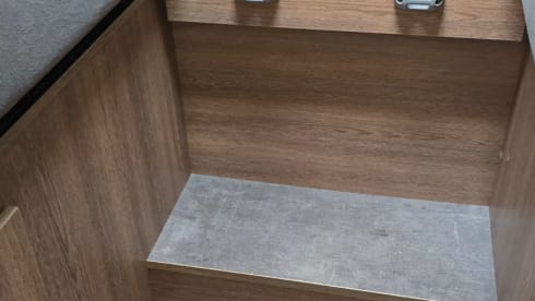 Luxurious Dethleffs Trend integrated (with level system, double air conditioning and zp)