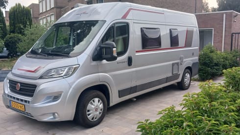 2-person Roller Team bus from 2017