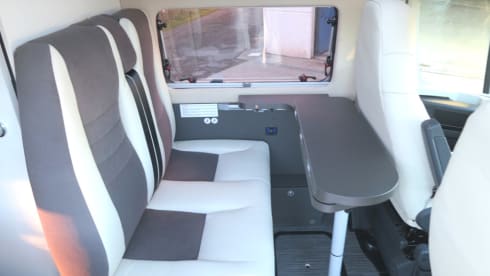 Menfys (1)  – Menfys VAN 3 MAXI S-Line (1) with optional bike rack