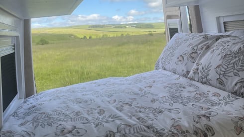 Shroomie – 2 berth Volkswagen crafter campervan