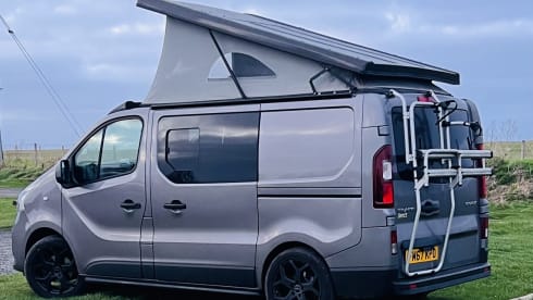 Arnie – 4 berth Renault campervan from 2018