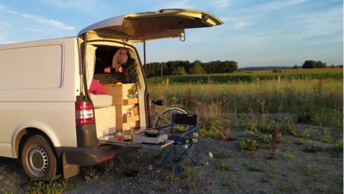 Kamiel – 2p Volkswagen campervan uit 2013