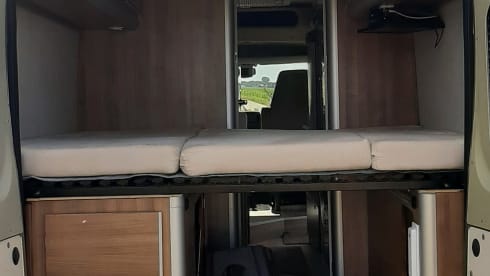 Travelcar – Beautiful cool modern 2 person camper bus