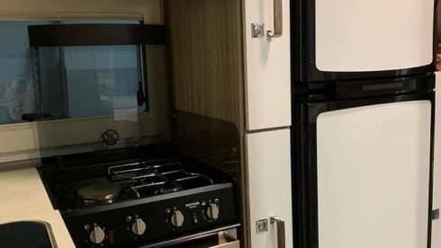 Tessa – Benimar semi-integraal met 4 slaapplaatsen vanaf 2021