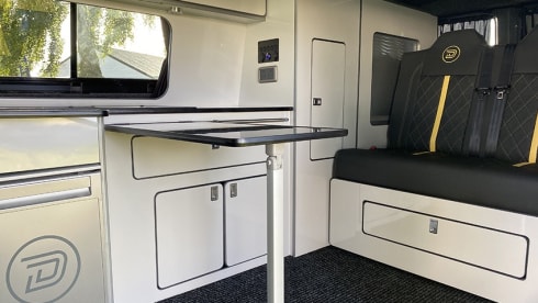 Doug – 4 berth LWB VW Transporter