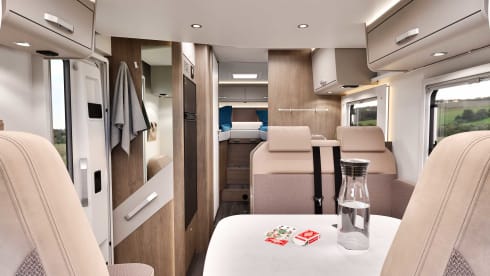 Benny jr.  – Brand new (2025) 4-person semi-integrated camper 