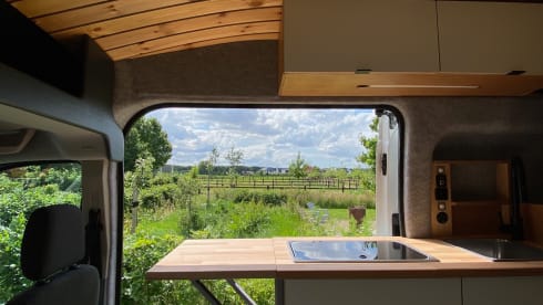 Obbekoe – 2-person Peugeot campervan from 2025