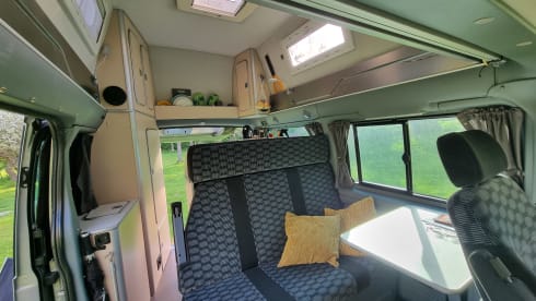 Bop – Ford Nugget with high roof