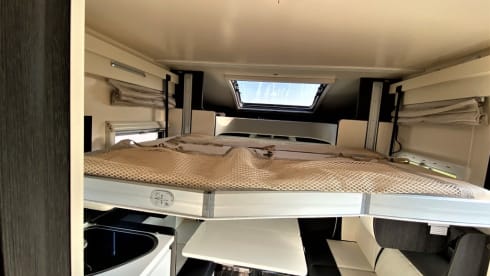 Luxurious, modern family camper