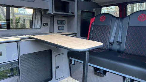 Ruby – Automatic VW T6 4 Berth Campervan with Poptop & Heater