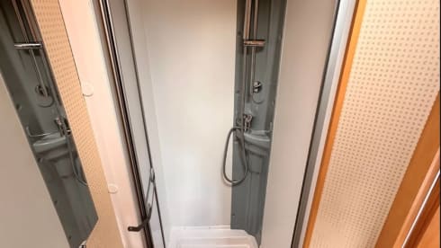 2p Pilote semi-integrated uit 2009