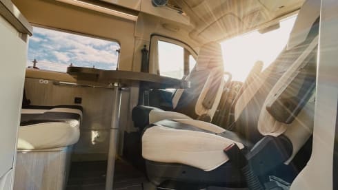 Roller Team Livingstone Duo – New spacious 2p camper  