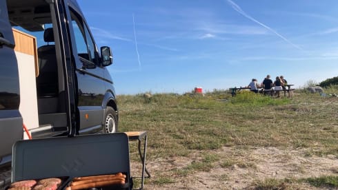 2p luxury off-grid VW Crafter bus camper (2023) autom.