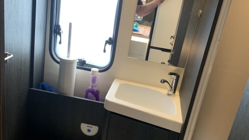 Millie – Spacious beautiful family mobile home 5 people (Driver's license B) 170 HP