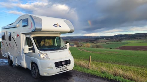 Marta – Family Fiat Carioca 706 6Berth/6Belt Motorhome Hire